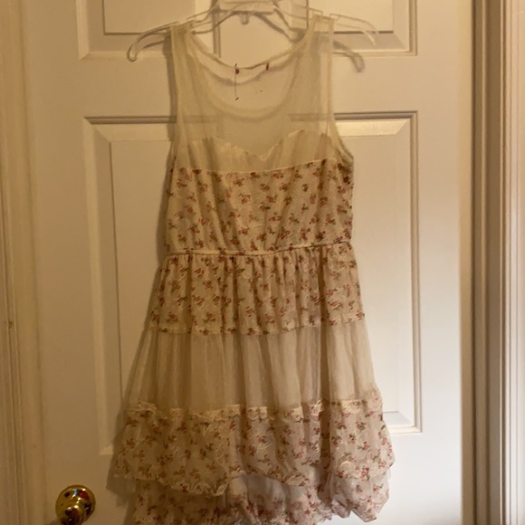 Dress - Picture 2 of 2